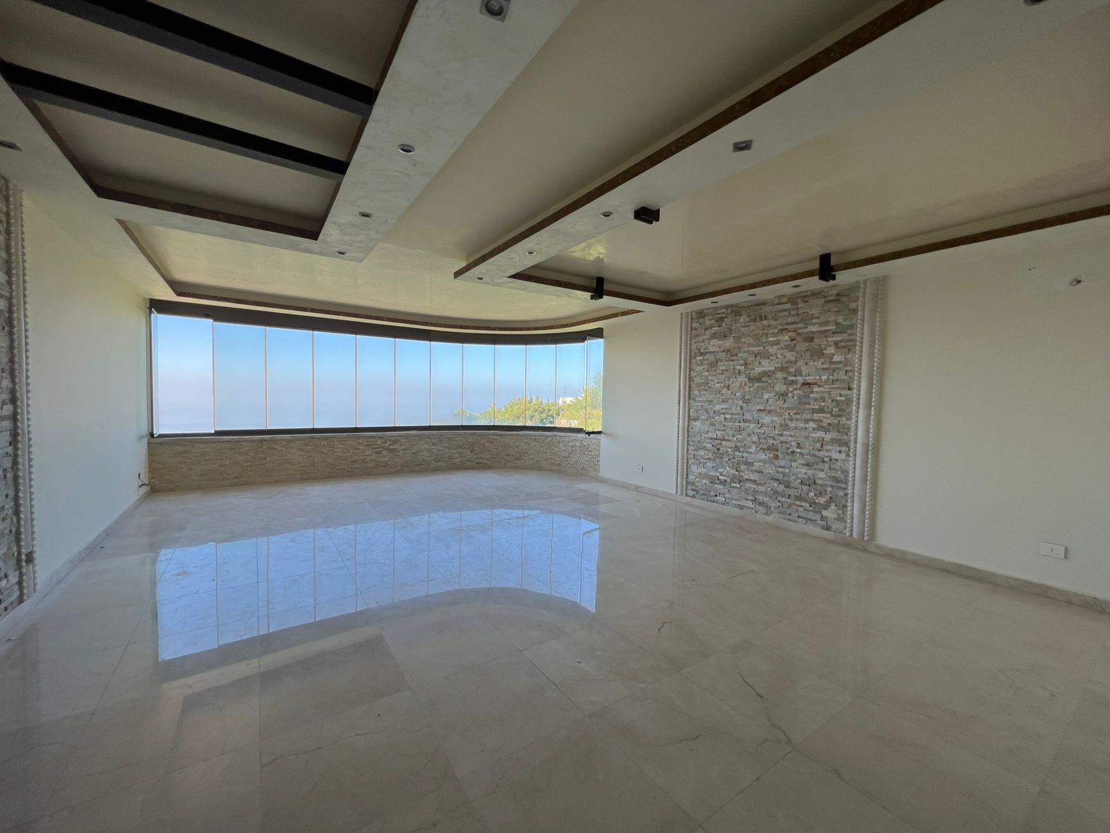 3Bedroom Apartment With An Amazing View for Sale In Adma JSK Real Estate